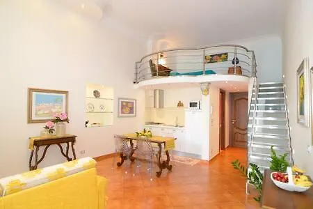 Luxury Apartment Federica N 1 Centro Storico Di تاورمينا